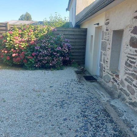 Penty Typique Kercab Dans Un Ancien Moulin Vila Plomodiern Exterior foto