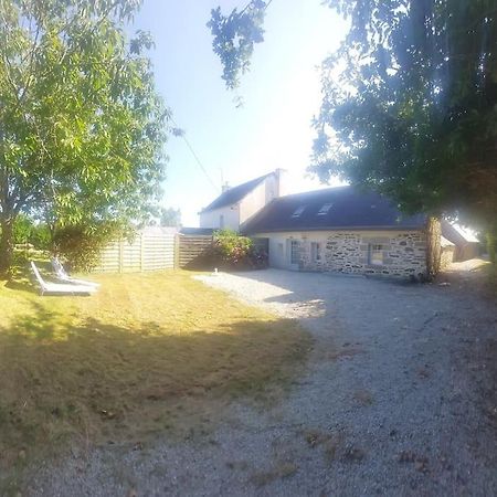 Penty Typique Kercab Dans Un Ancien Moulin Vila Plomodiern Exterior foto