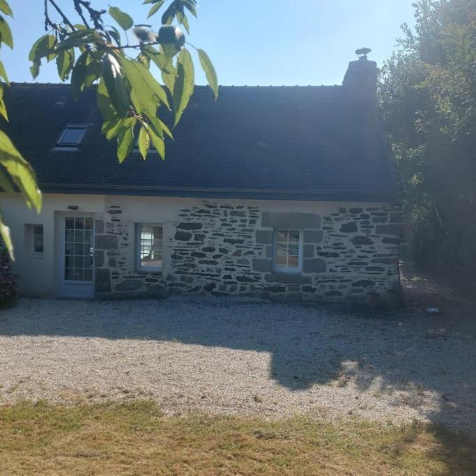 Penty Typique Kercab Dans Un Ancien Moulin Vila Plomodiern Exterior foto